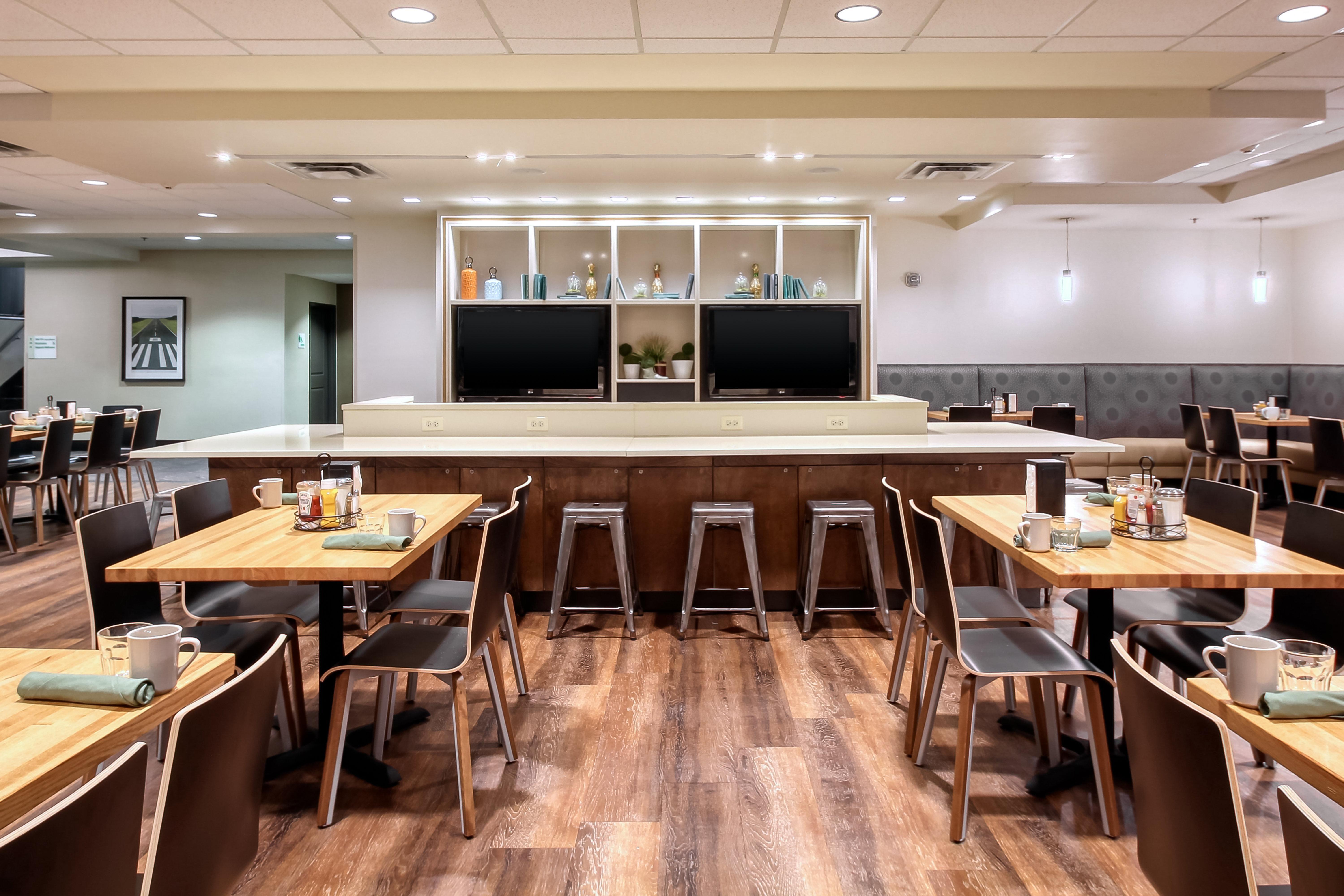 Holiday Inn & Suites Atlanta Airport North By Ihg College Park Exterior foto